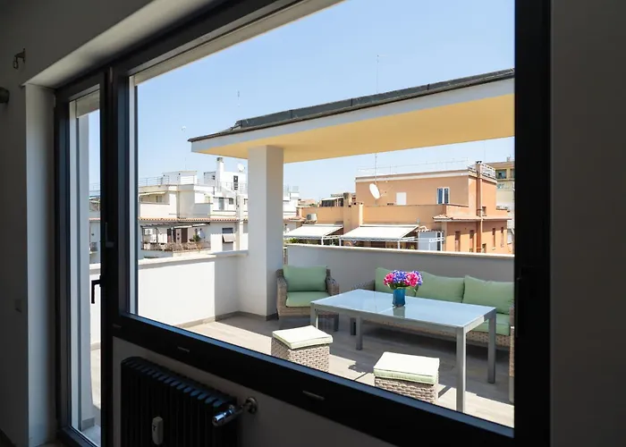Penthouse With Panoramic Terrace -3 Min To Metro A Apartment *