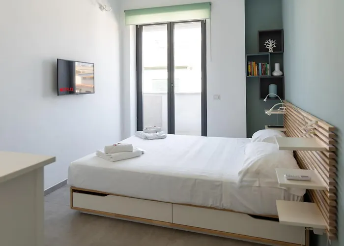 Penthouse With Panoramic Terrace -3 Min To Metro A Apartment Rom